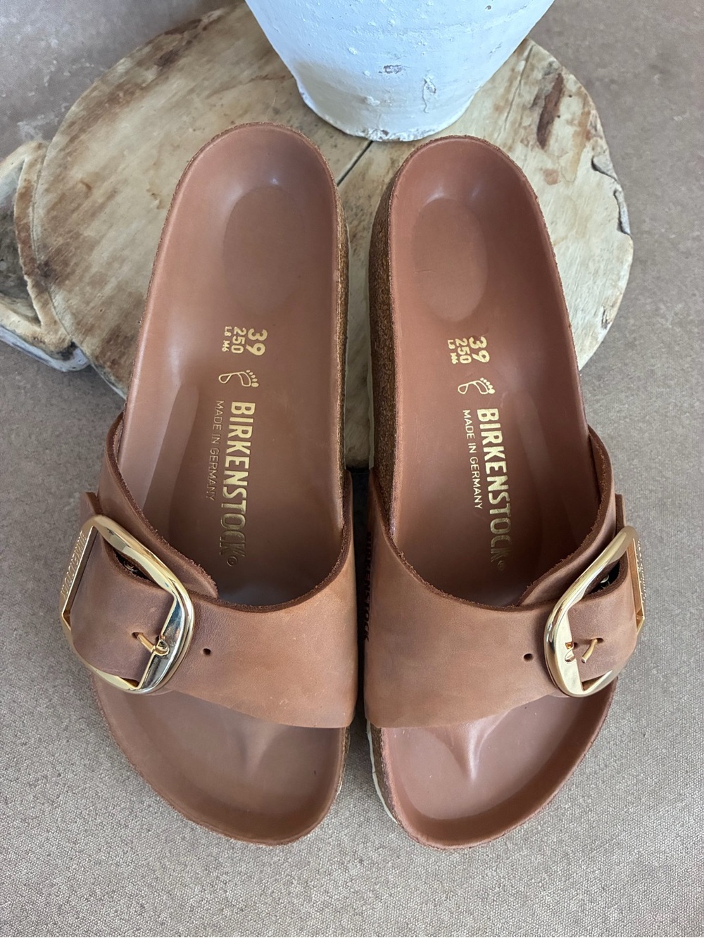 NWOT Birkenstock Madrid Big Buckle Women’s Cognac Brown Nubuck Leather Sandals - Picture 3 of 8